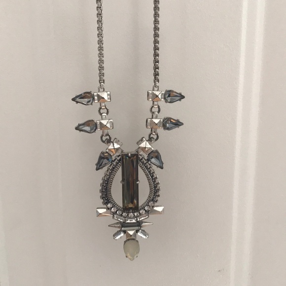 Lia Sophia Statement Necklace - Picture 2 of 4
